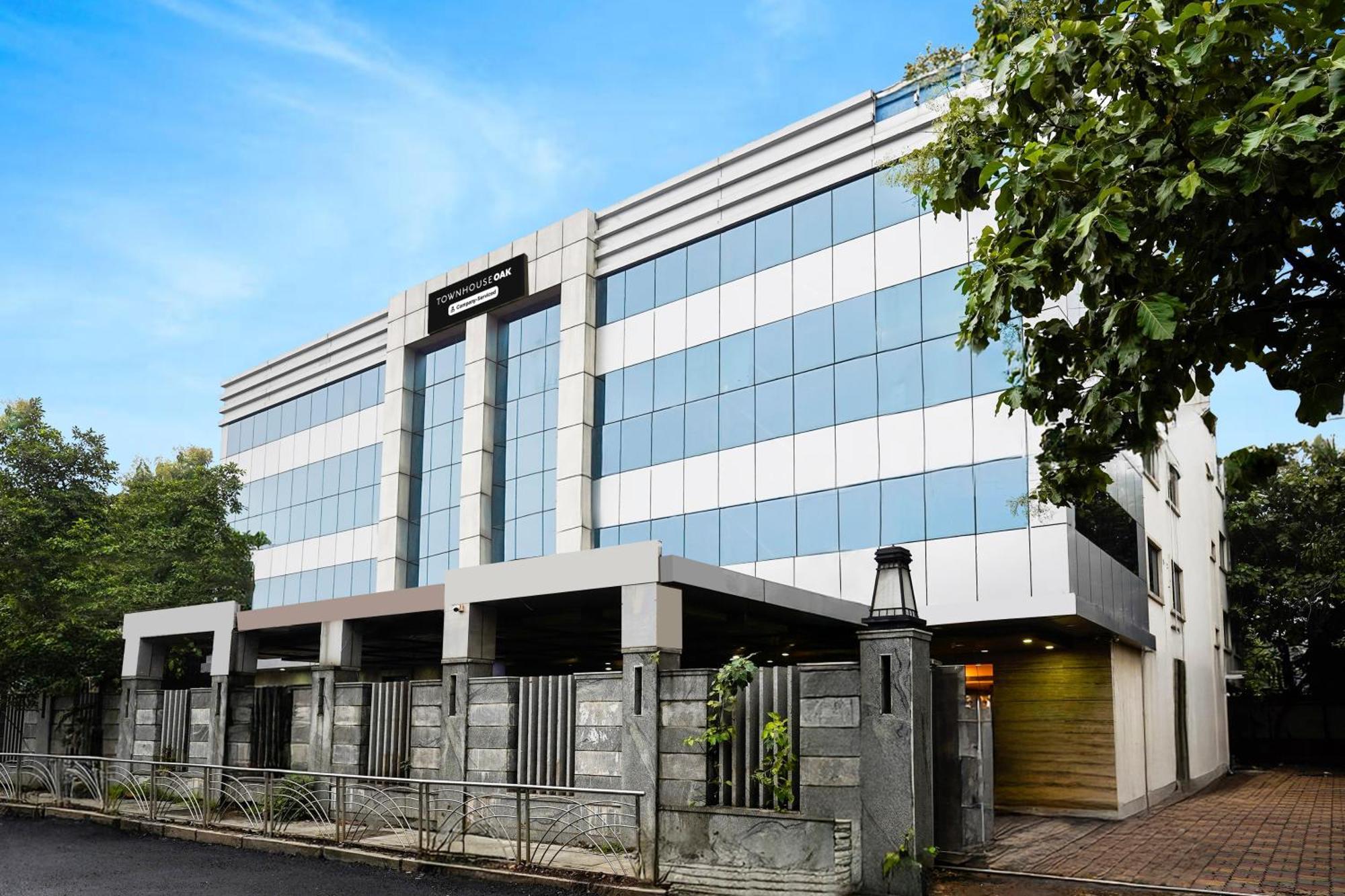 Super Townhouse Oak Alandur Near Chennai Airport Formerly Vijay Park מראה חיצוני תמונה