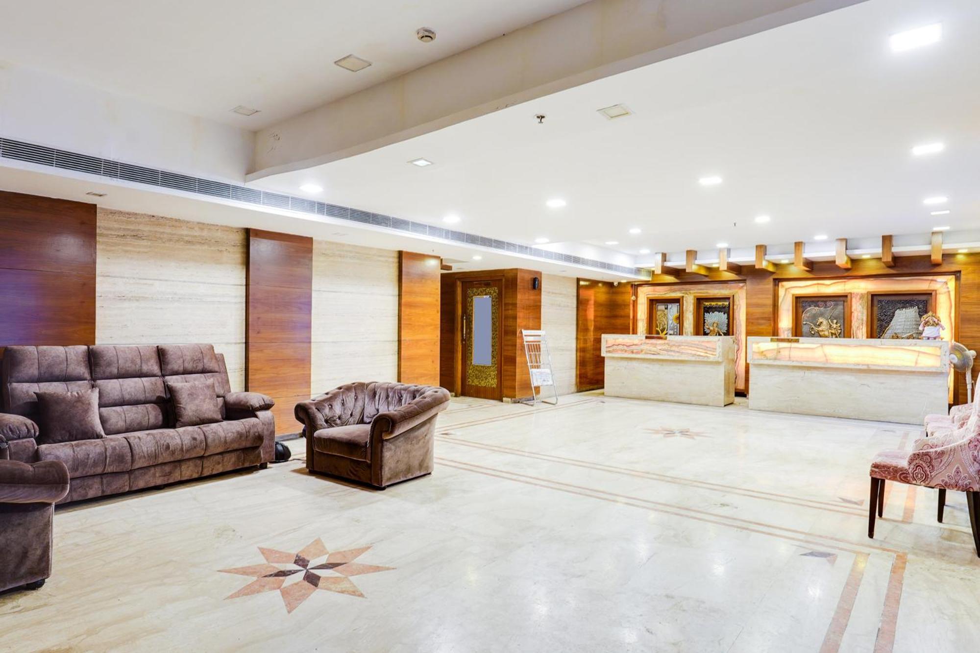 Super Townhouse Oak Alandur Near Chennai Airport Formerly Vijay Park מראה חיצוני תמונה